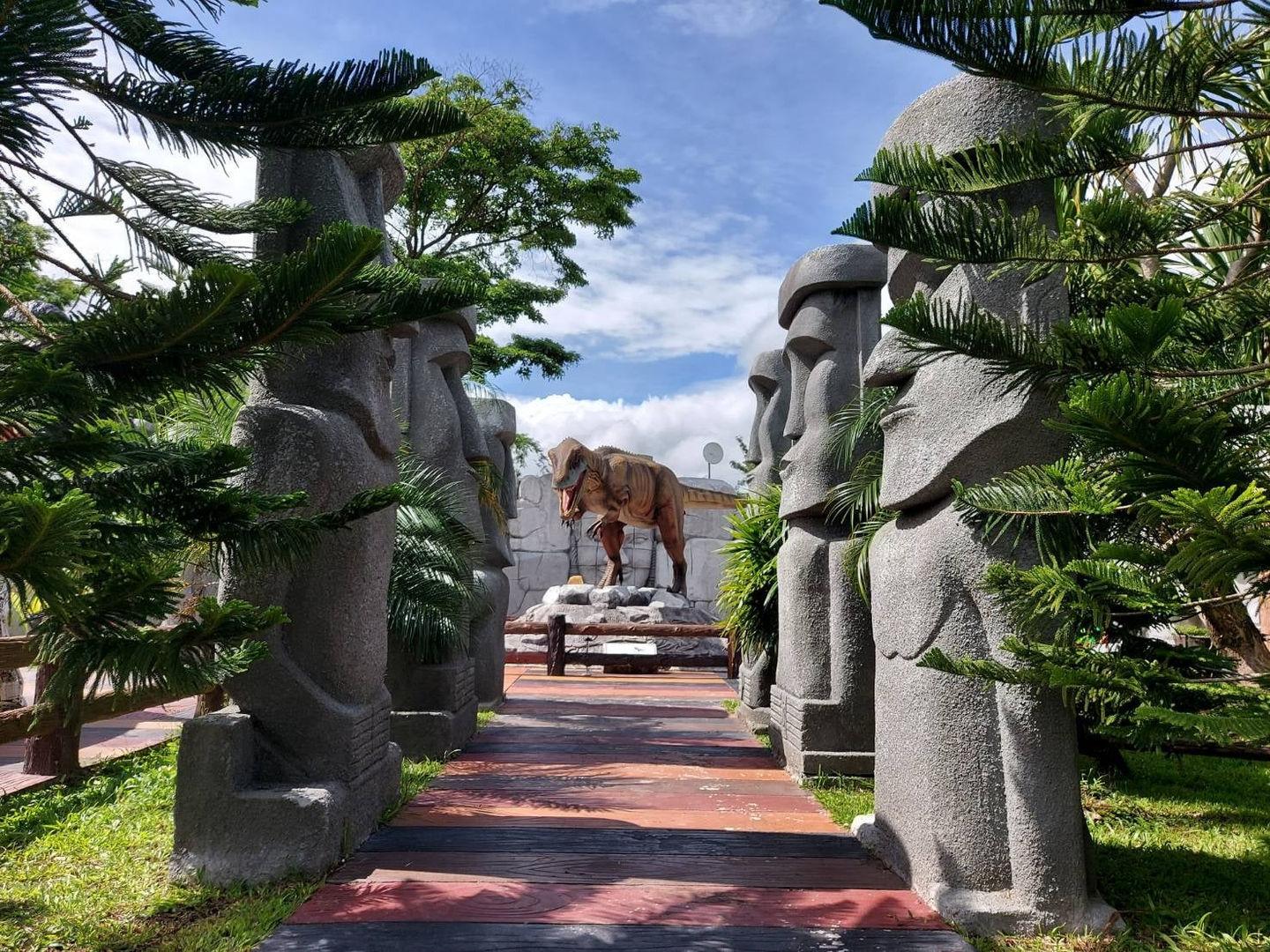 Amazing Dinosaur Khao Kho