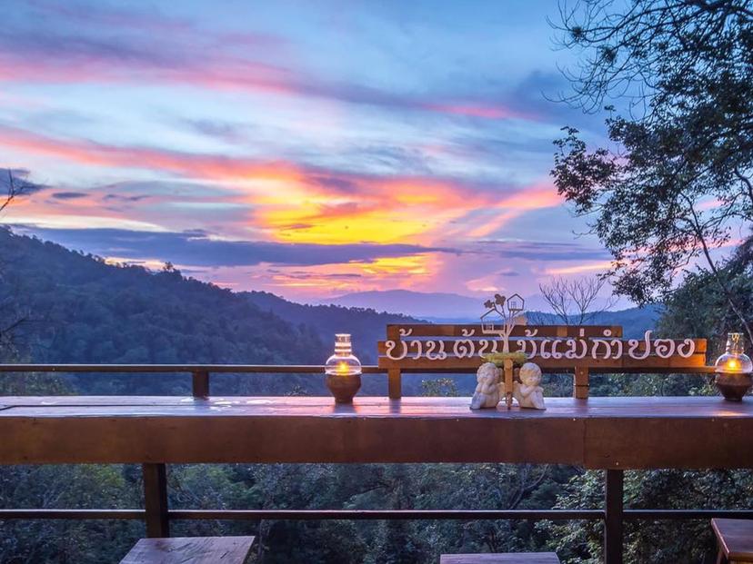 บ้านต้นไม้แม่กำปอง
