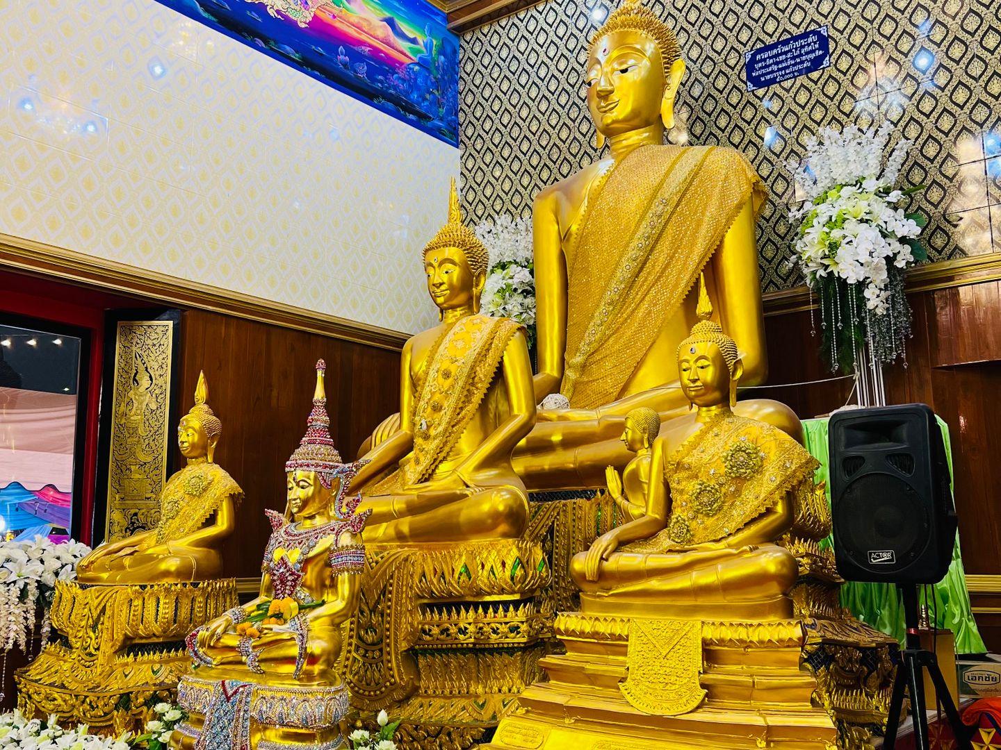 วัดโพธิ์ลอย เพชรบุรี