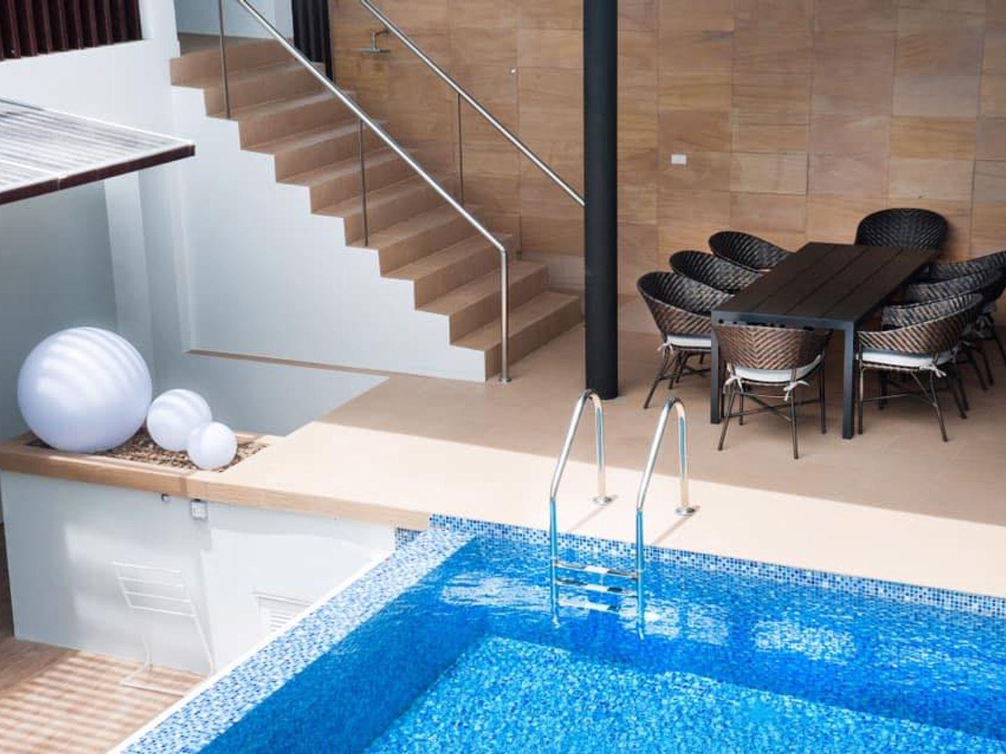 movenpick pool villas pattaya