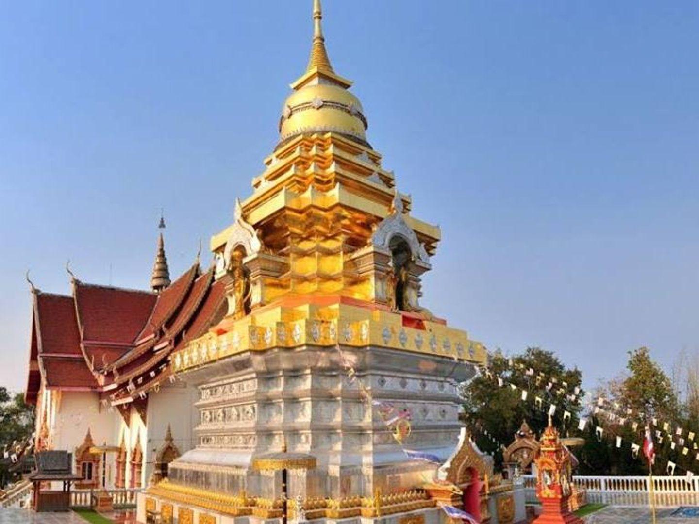 วัดพระธาตุดอยสะเก็ด