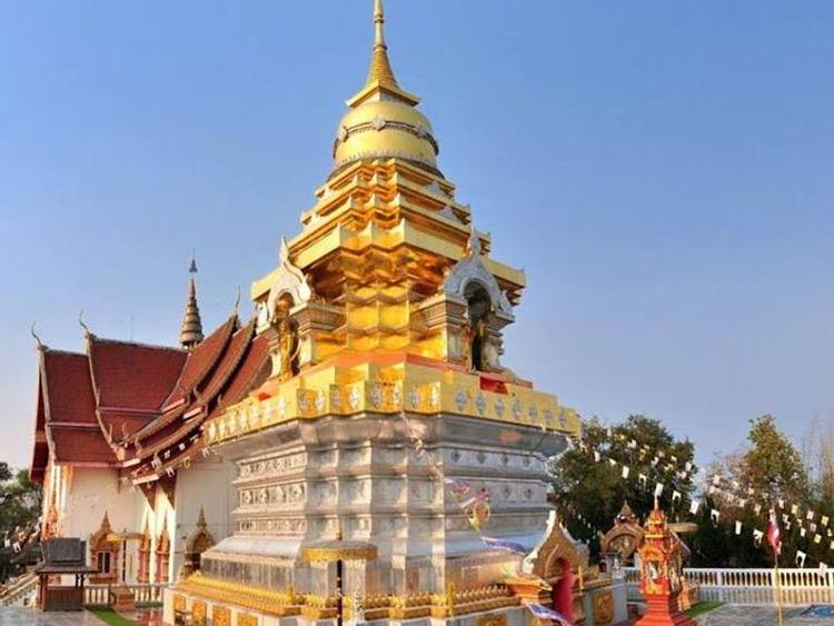 วัดพระธาตุดอยสะเก็ด