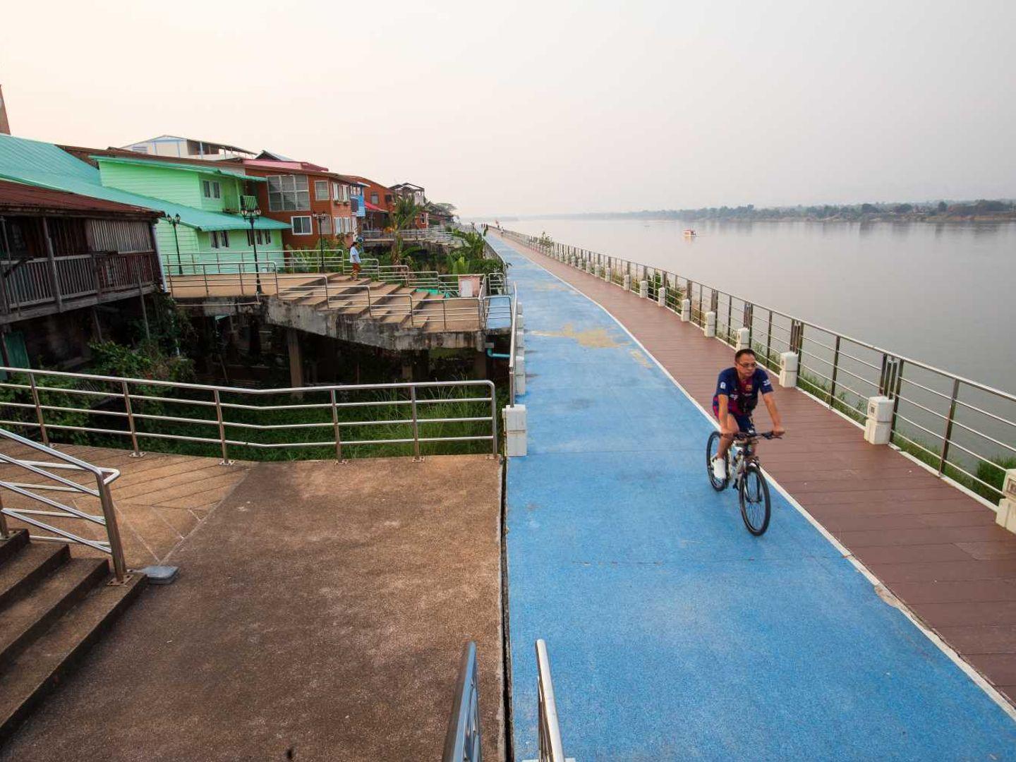 Cycling route along the Mekong River, Nakhon Phanom