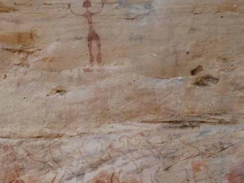 Pha Phak Wan prehistoric paintings