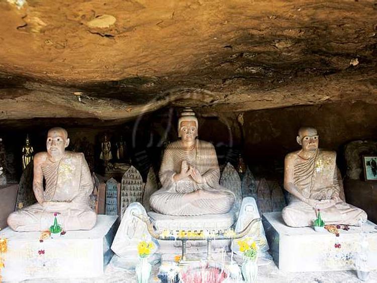 Wat Phu Lon