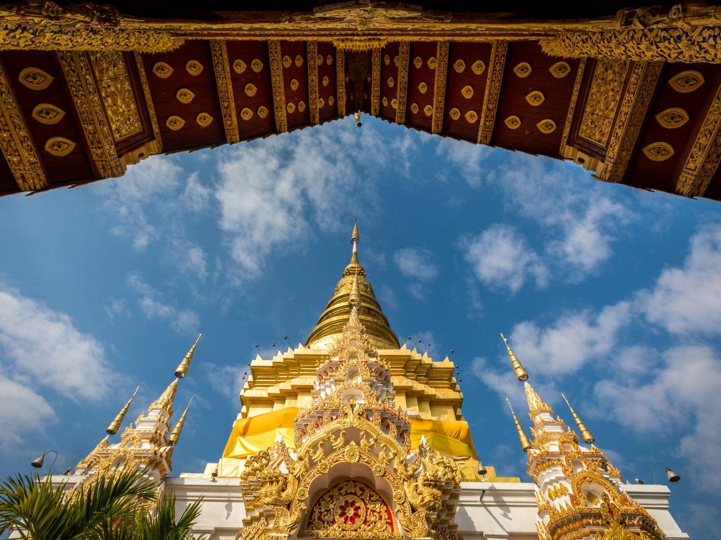 วัดพระพุทธบาทตากผ้า