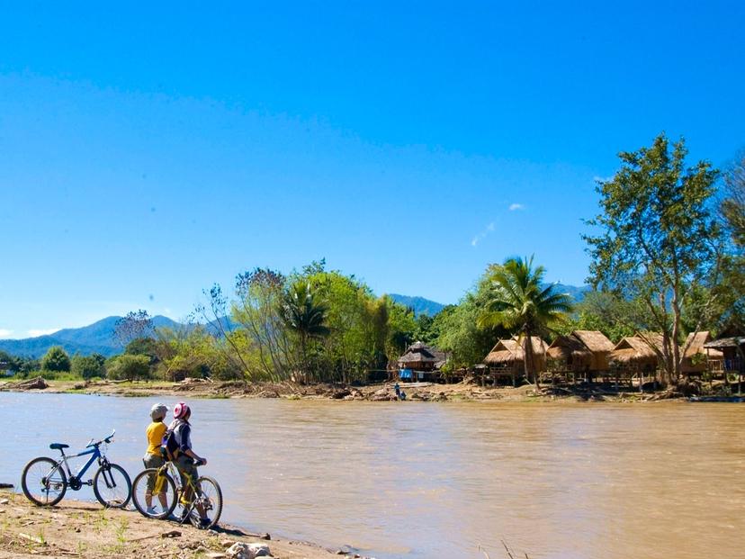 Cycling around Pai