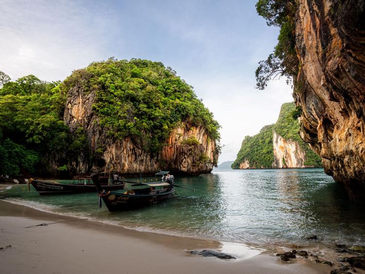 Koh Lao Lading and Koh Phak Bia