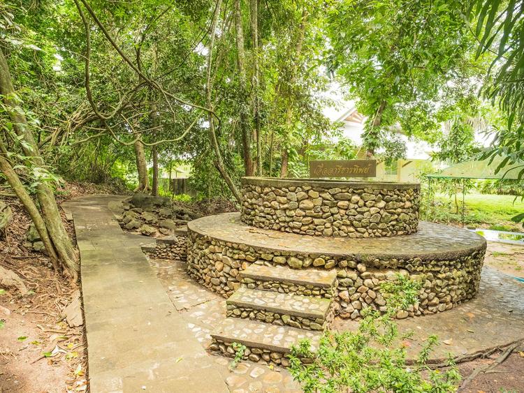 Tham Khao Plu 温泉