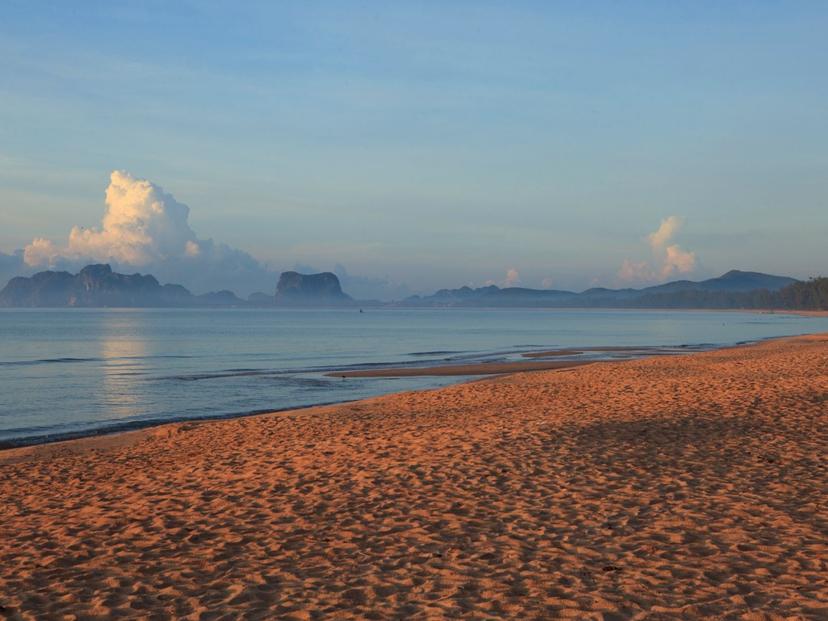 หาดบางเบิด