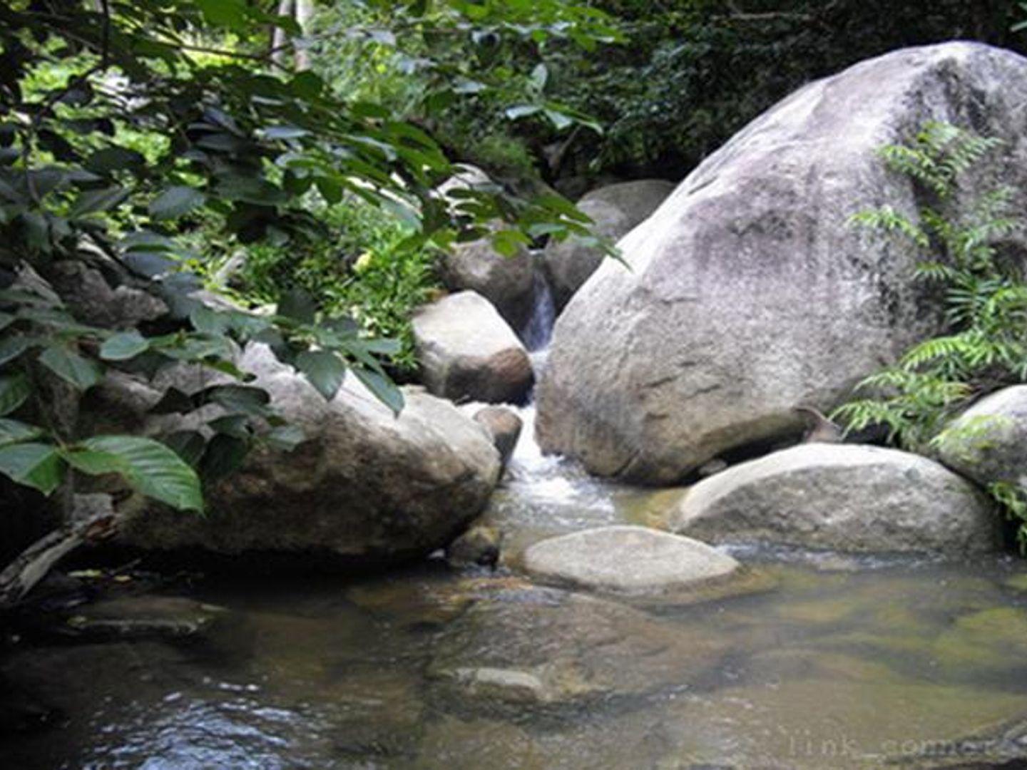 น้ำตกอรัญวาริน