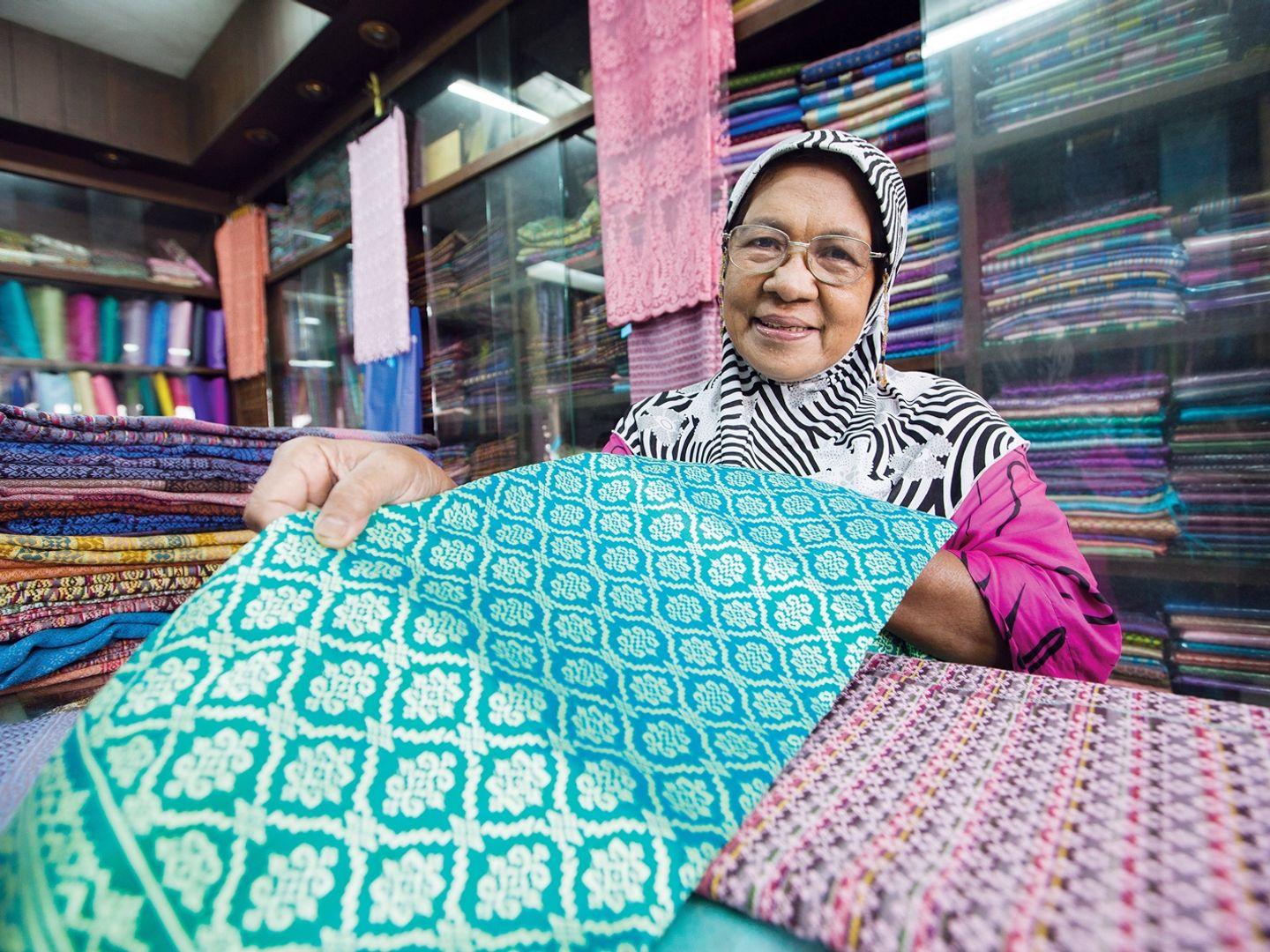 Phum Riang Village and Laem Pho