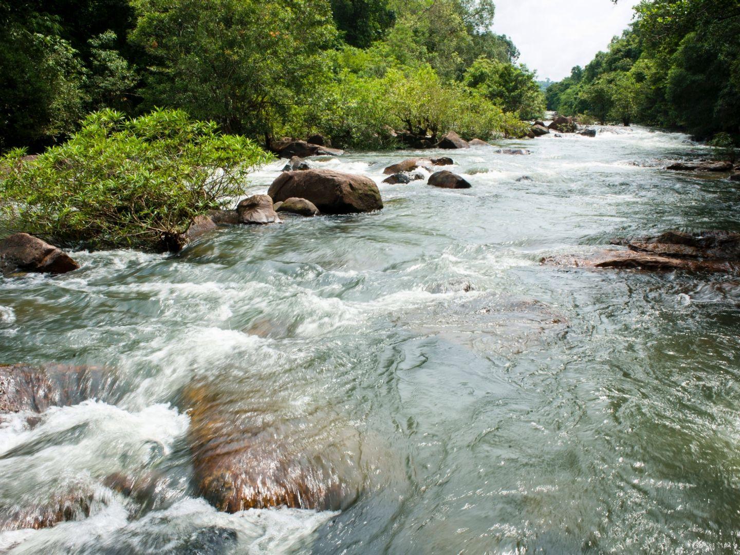Takro Waterfall and Salad Dai Waterfall
