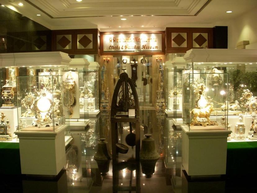 antique clock museum
