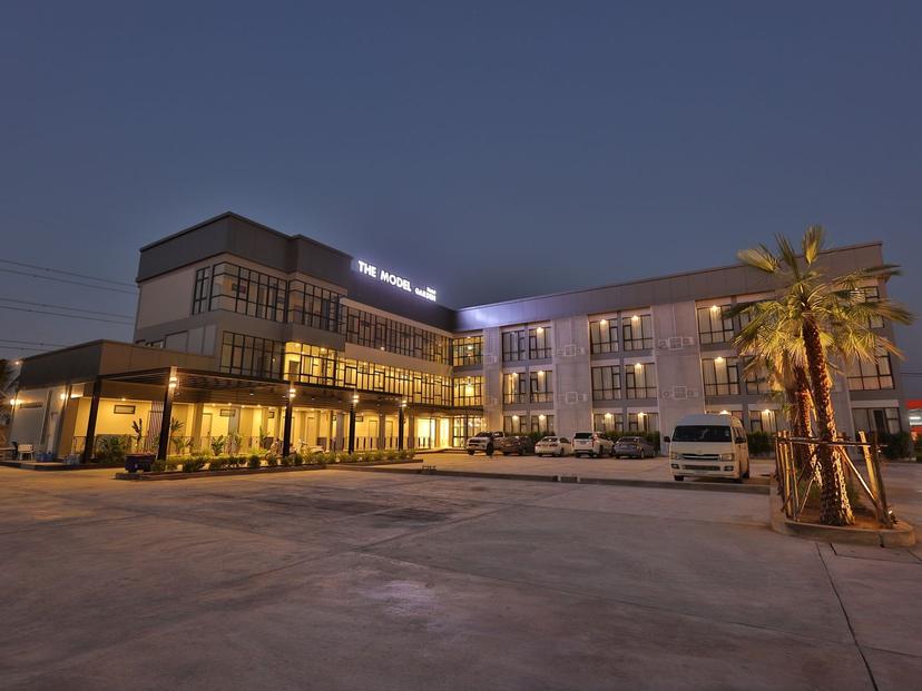 The model garden hotel