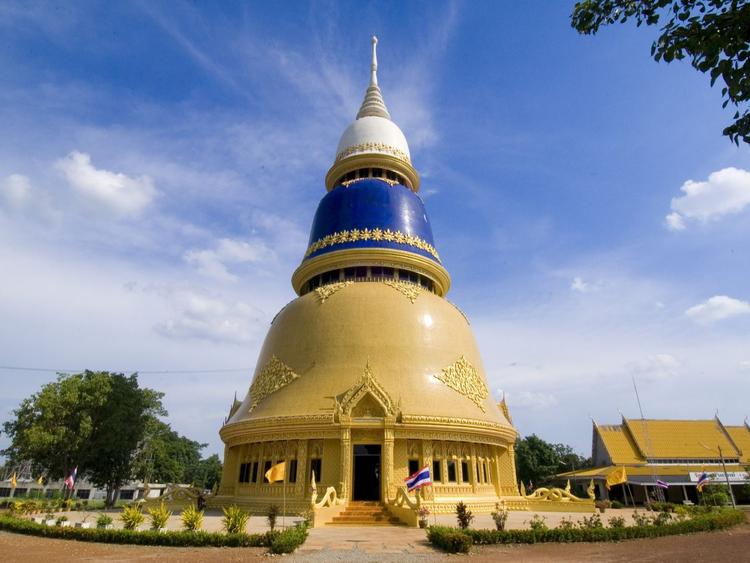 Huai Nam Sap Temple (Phra That Wayo)