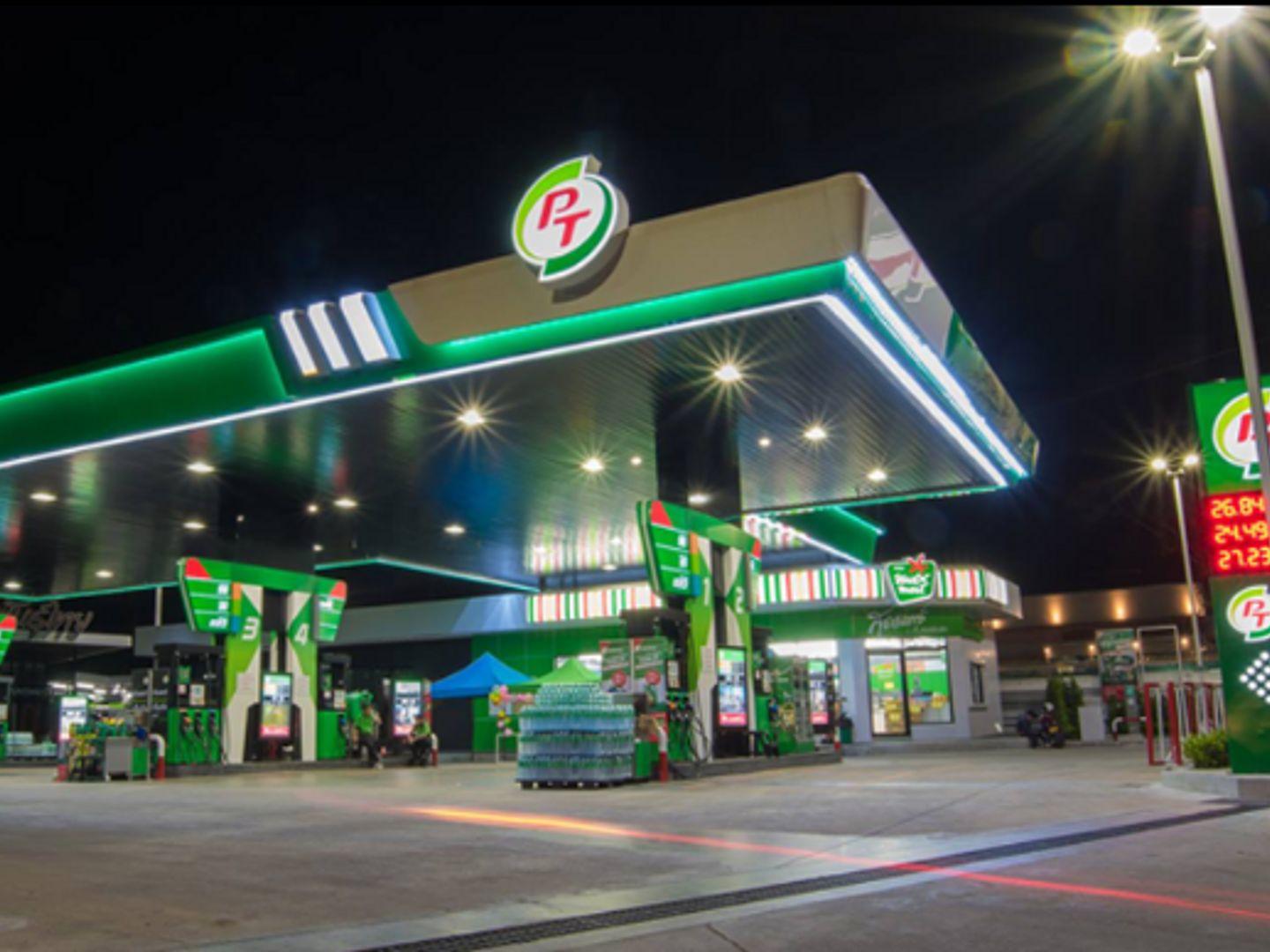 PT Lucky Oil Station