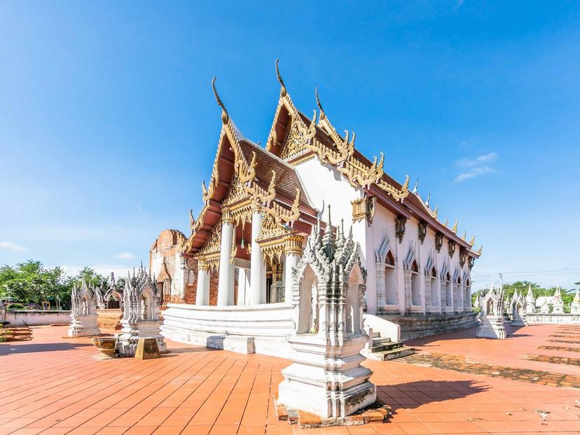 Wat Yai Chom Prasat