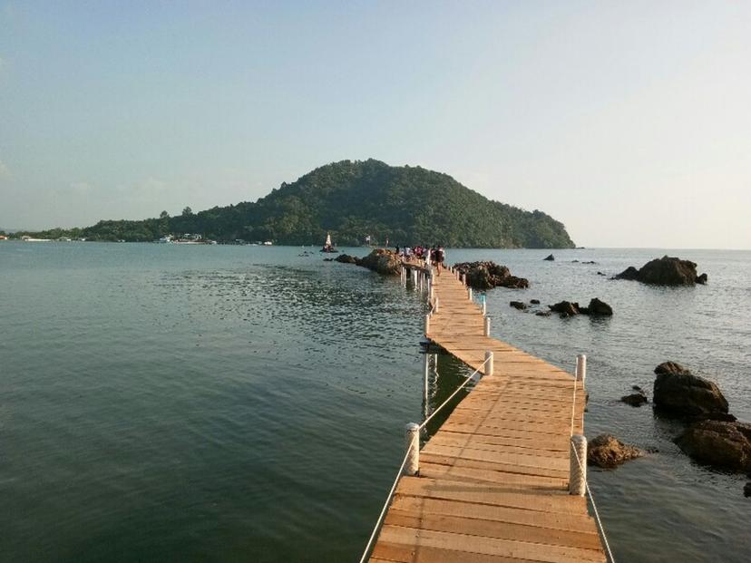 Central Water Pagoda Viewpoint, Baan Hua Laem