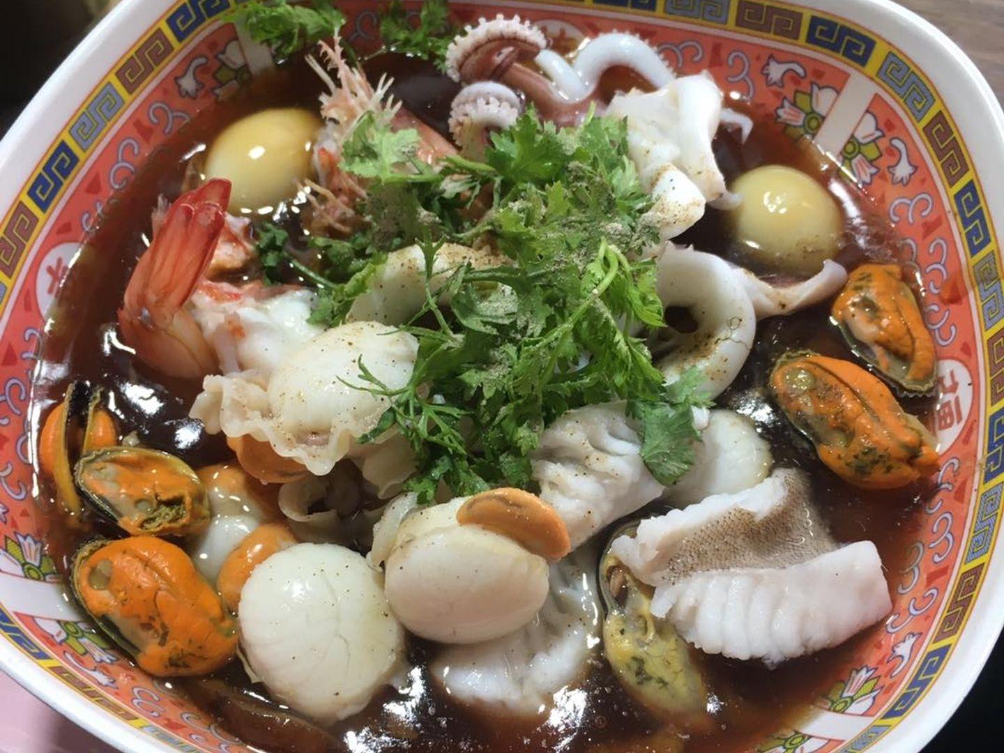 Bhumarin Fresh Shark Fin Soup
