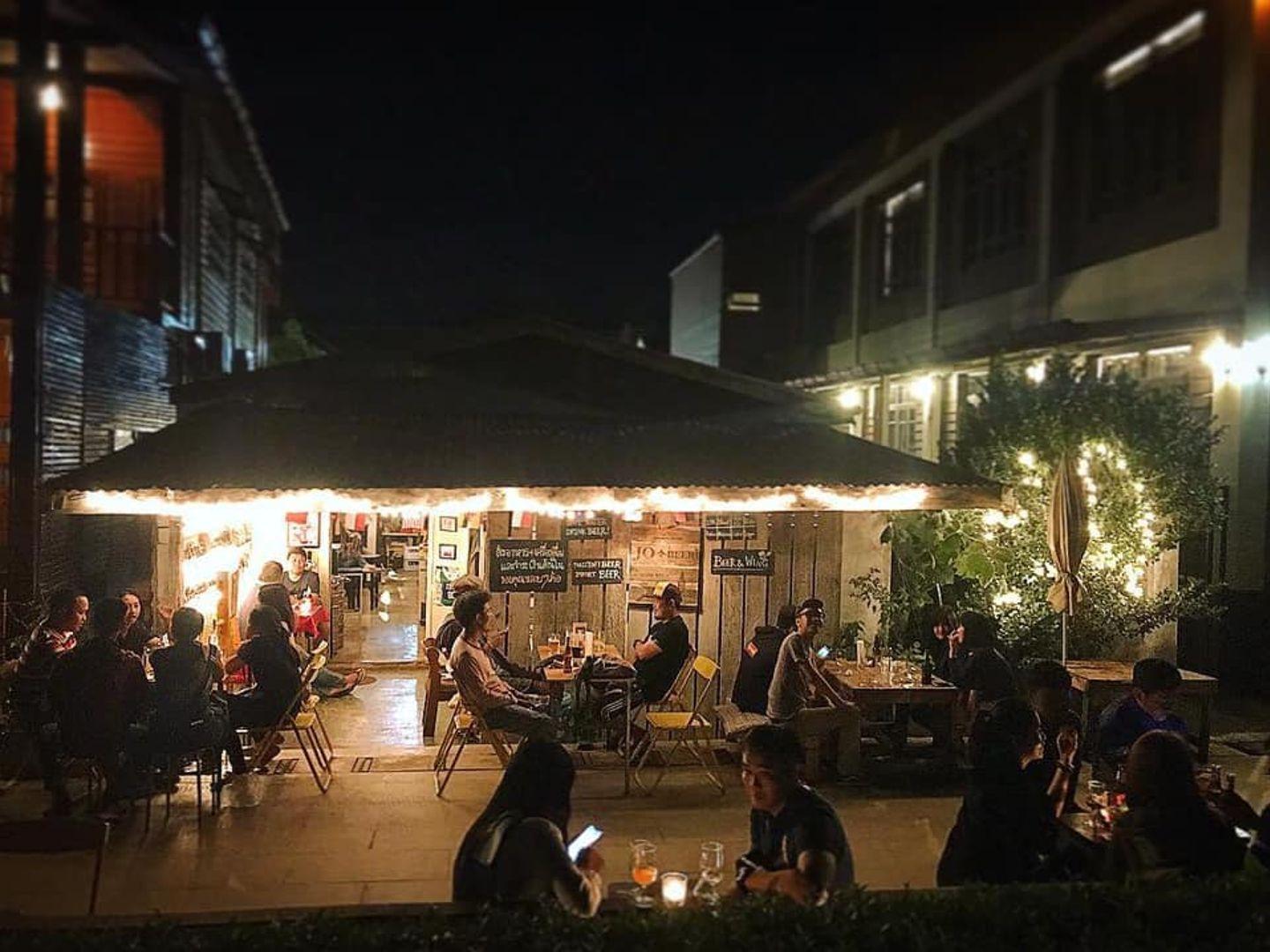 BAR: Jo+Beer (craft beer)