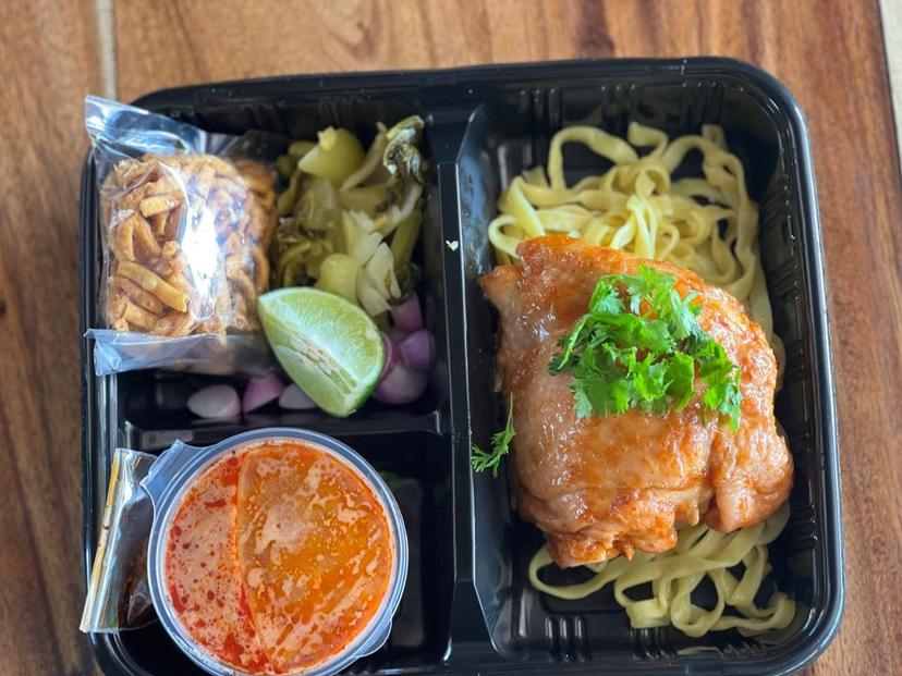 Khao Soi Mae Manee