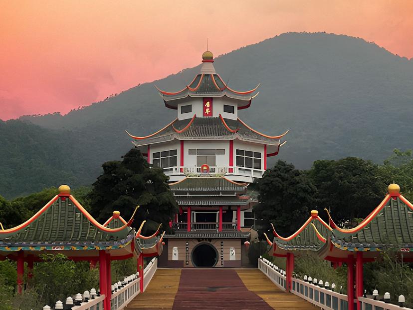 Saan Phra Jikong Nam Phing Hong