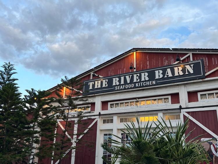 The River Barn Chachoengsao