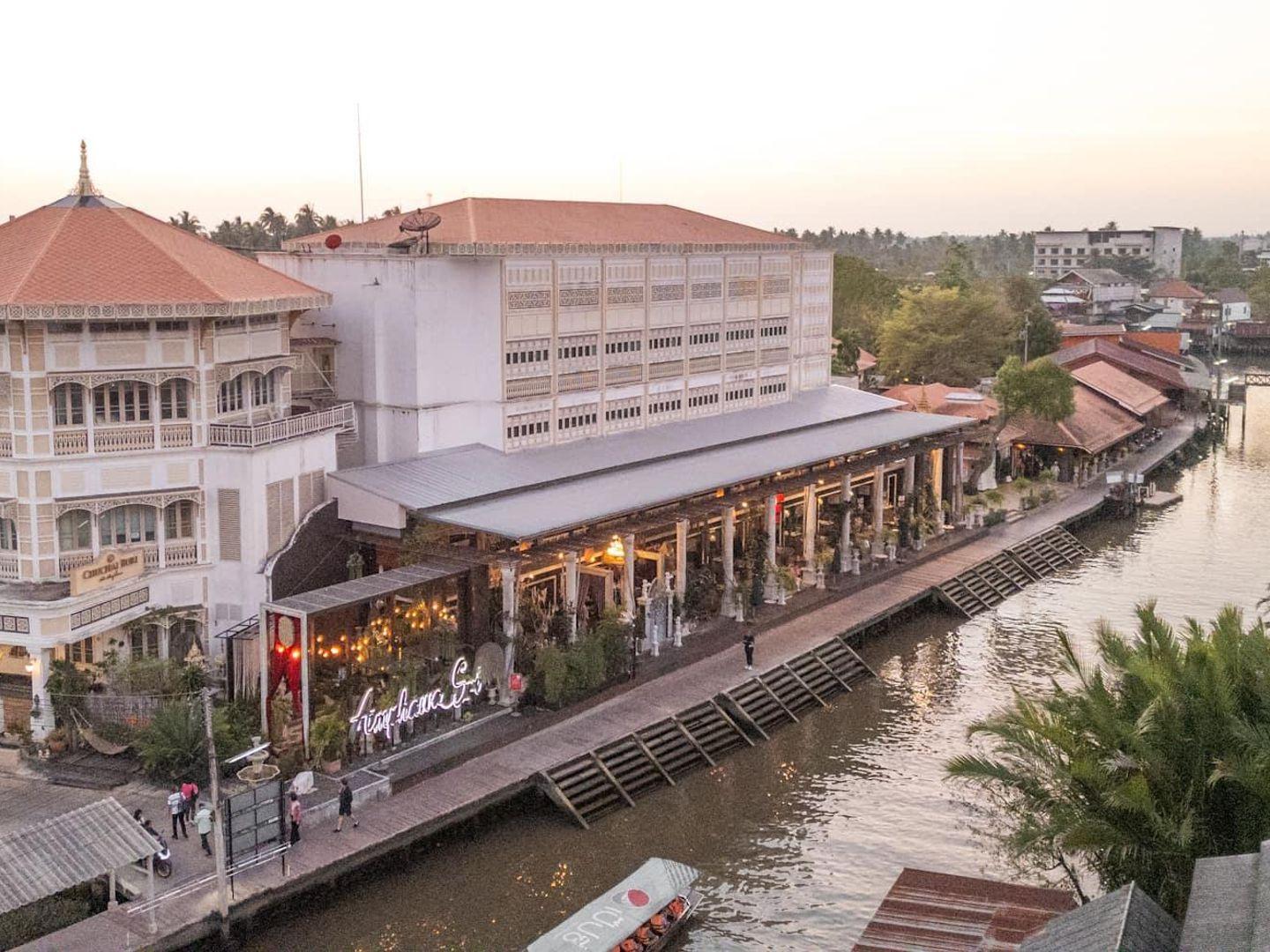 Amphawa-Sri Cafe