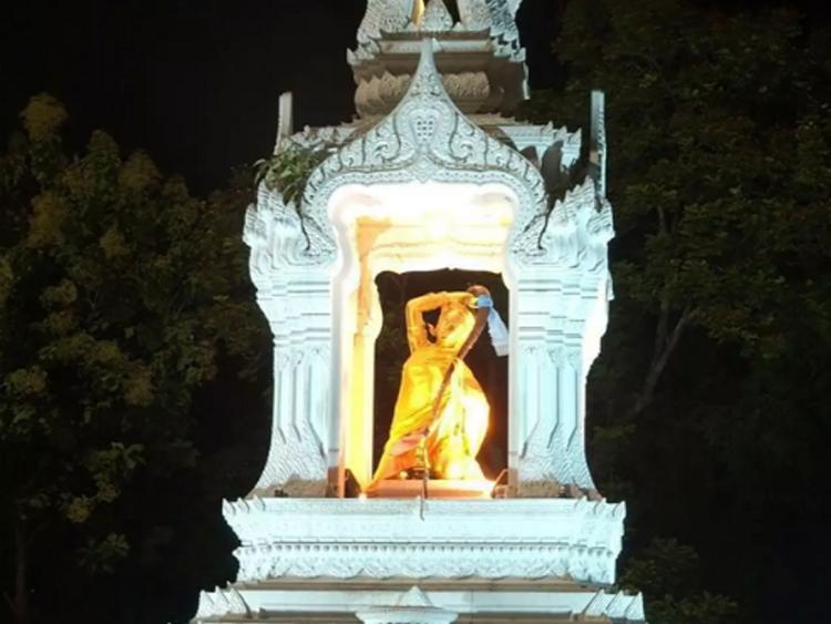 The Goddess of the Earth, Phra Mae Thorani, Sanam Luang