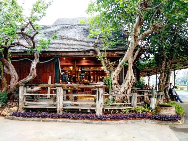 ร้านอาหารลมเย็น จังหวัดอุตรดิตถ์