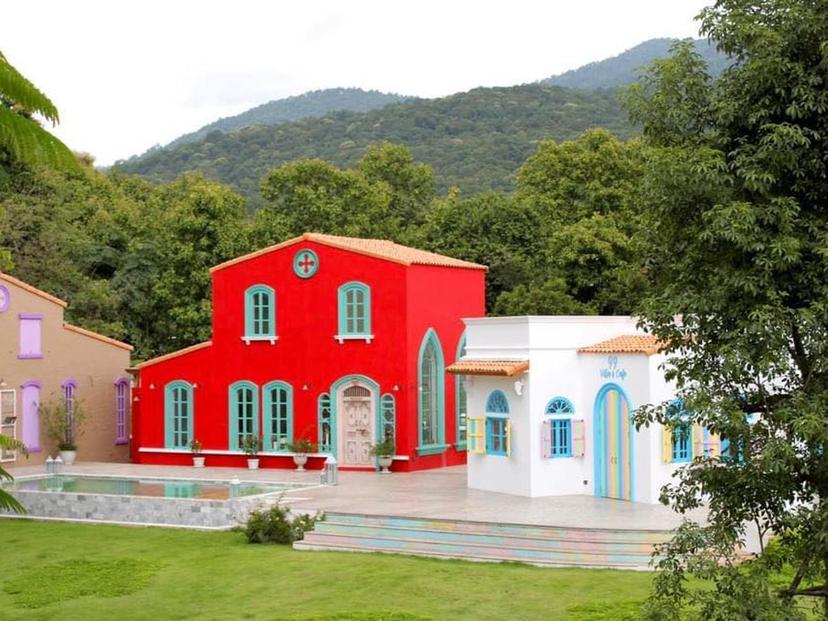 99 Villa & Cafe Restaurant