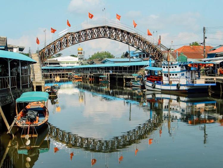 Nam Chiew House Tourism Group