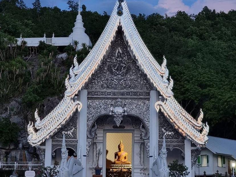 Phra That Doi Nam Bo Kaew Monastery