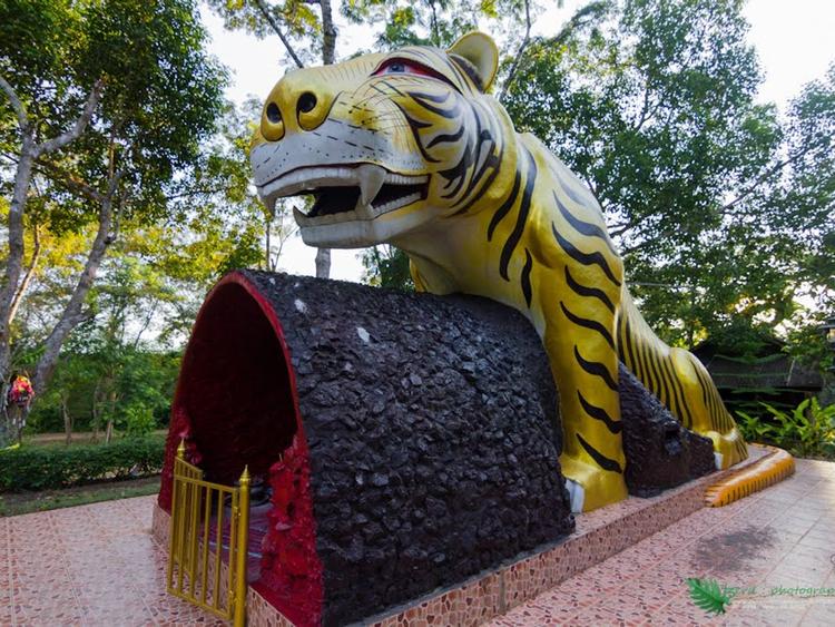 Khao Saming Temple, Trat