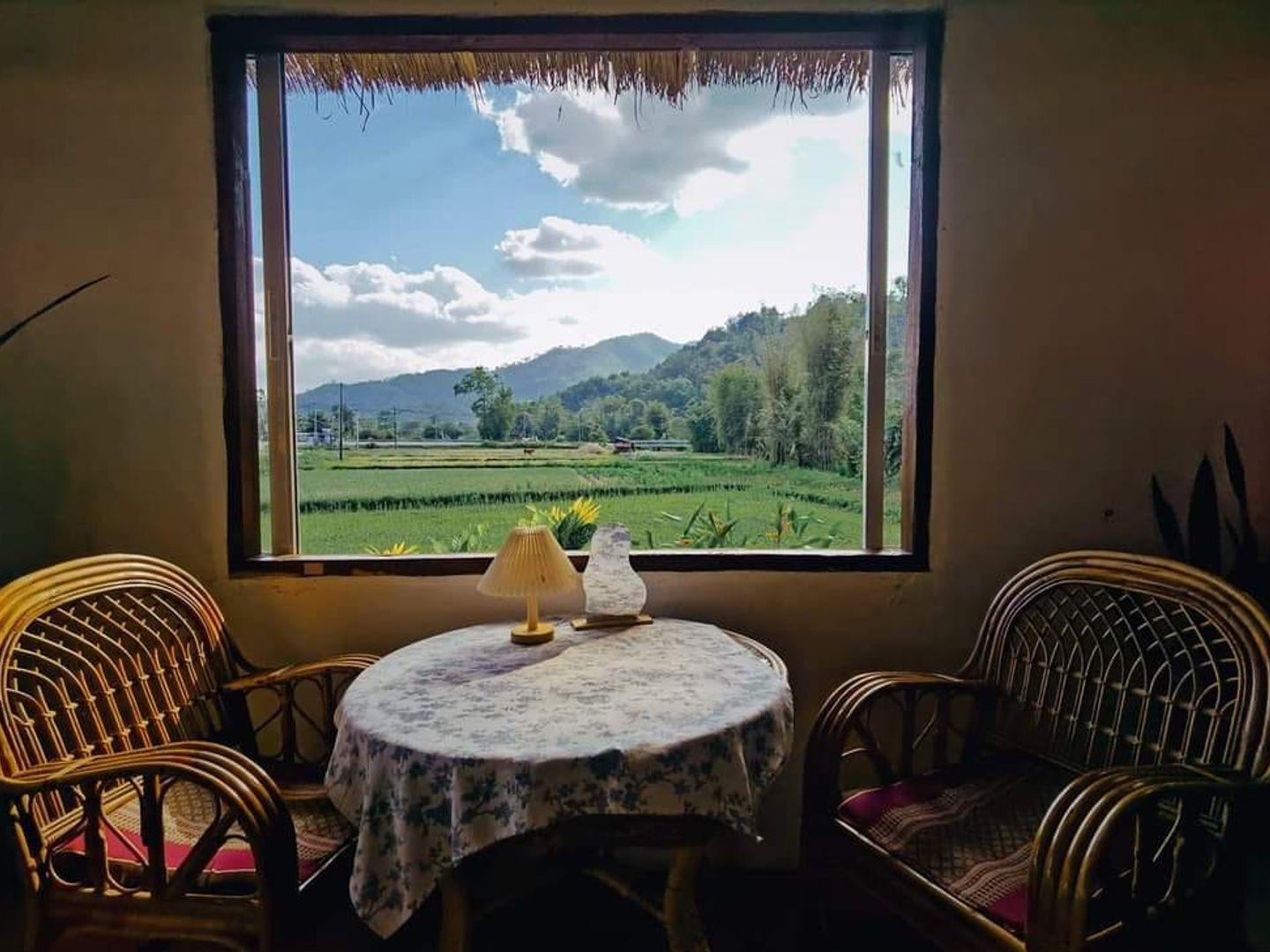 Egao Cafe' & Egao House