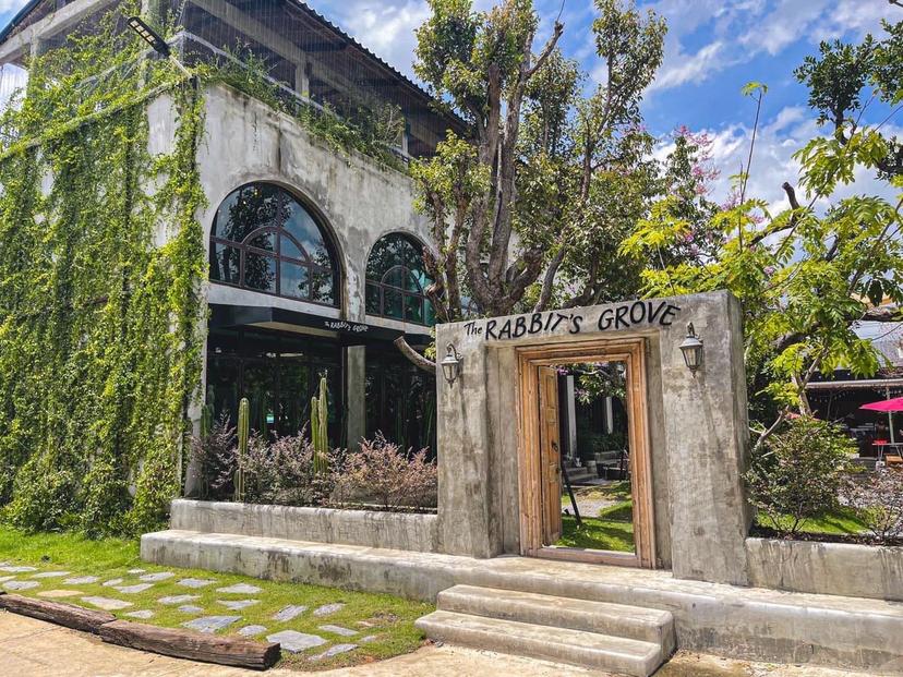 The Rabbit's Grove Cafe & Restaurant