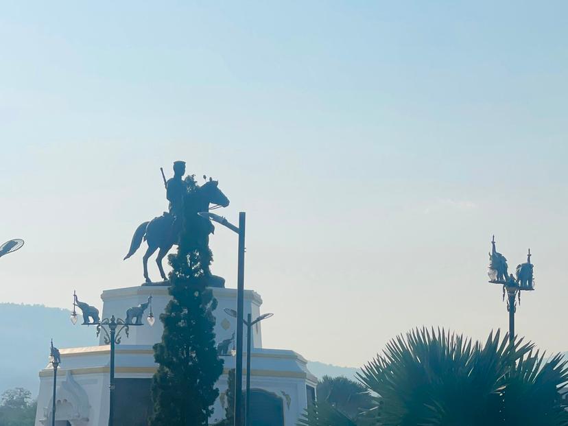 พระบรมราชานุสาวรีย์สมเด็จพระนเรศวรมหาราช (The Monument of King Naresuan The Great) ณ ทุ่งยั้งทัพ