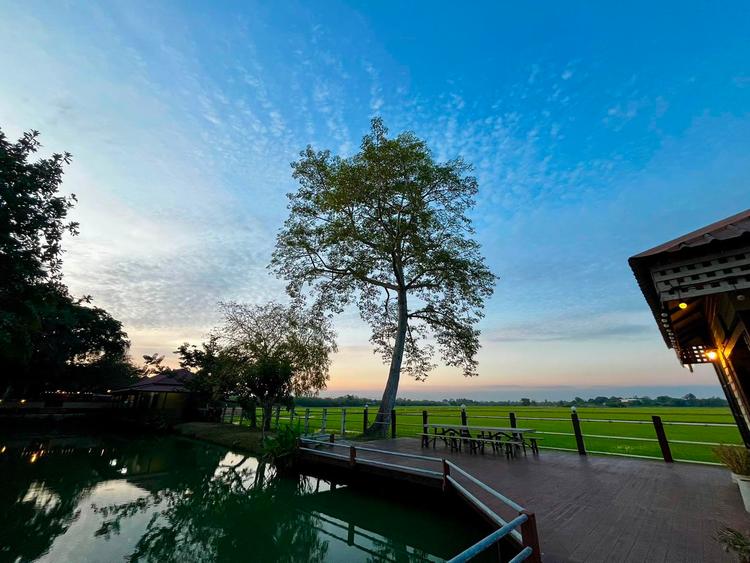 บ้านเกษมสุข รีสอร์ต สามชุก