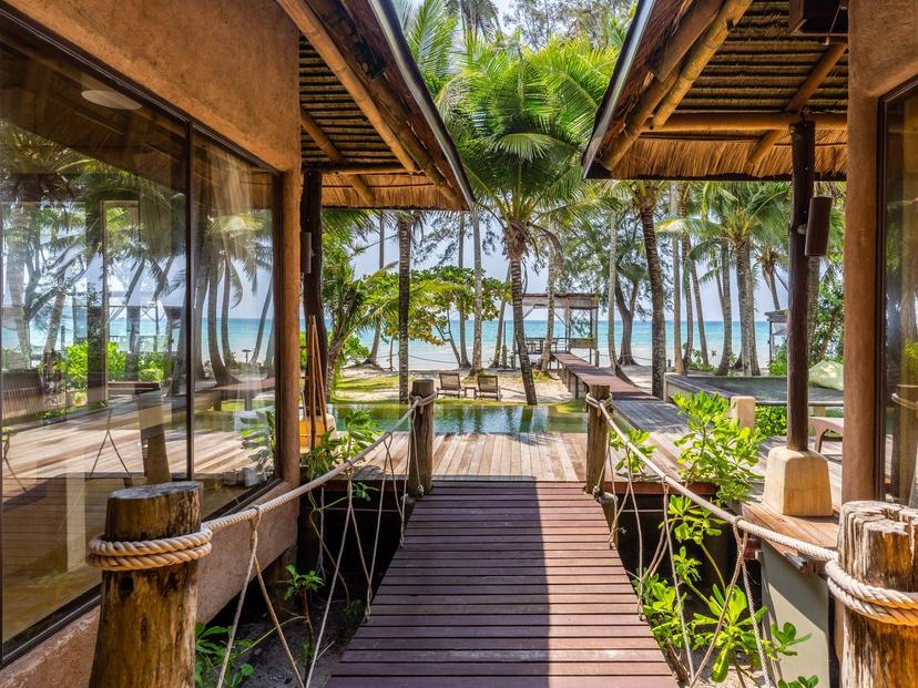 High Season Pool Villa & Spa