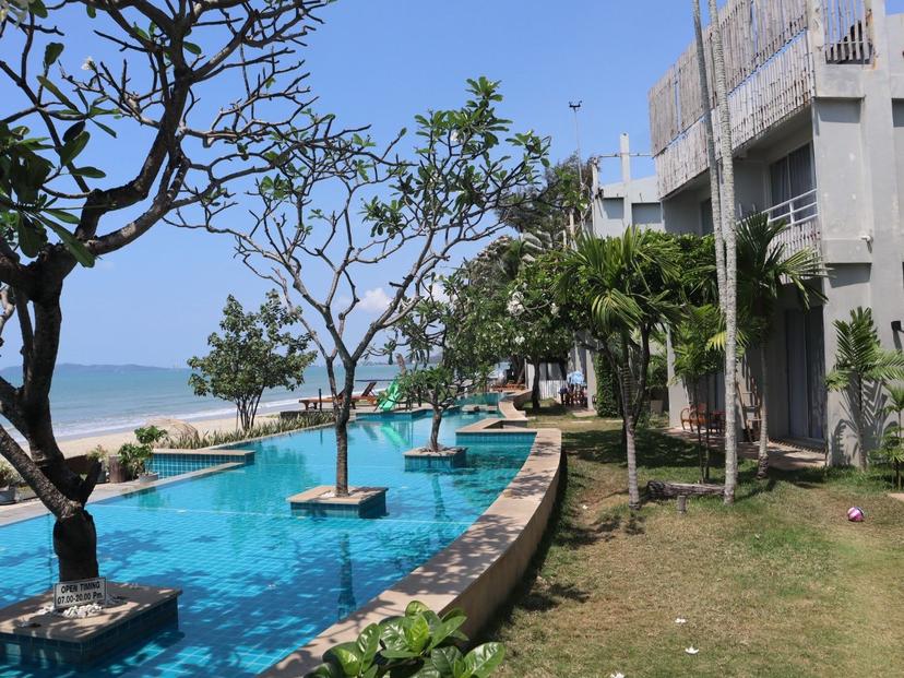 Bari Lamai Resort
