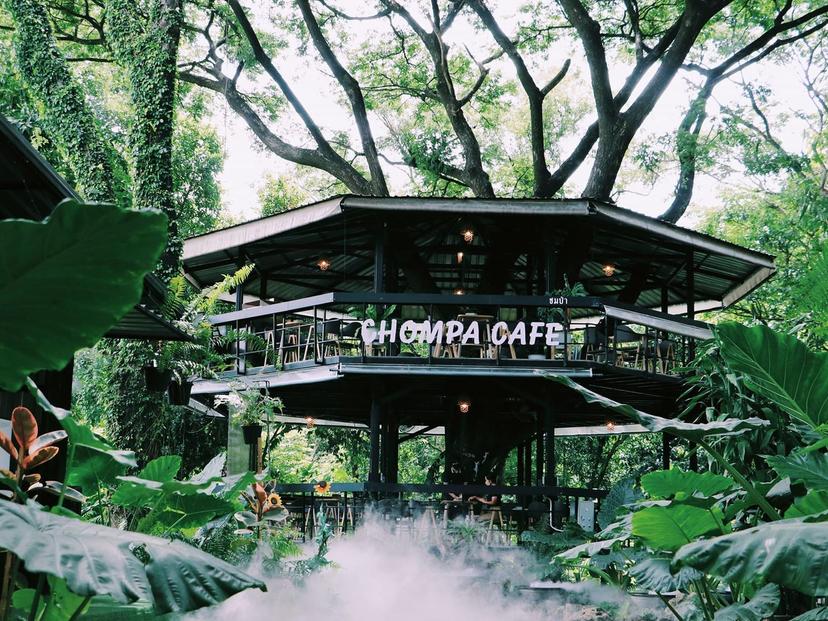 Chompa Café