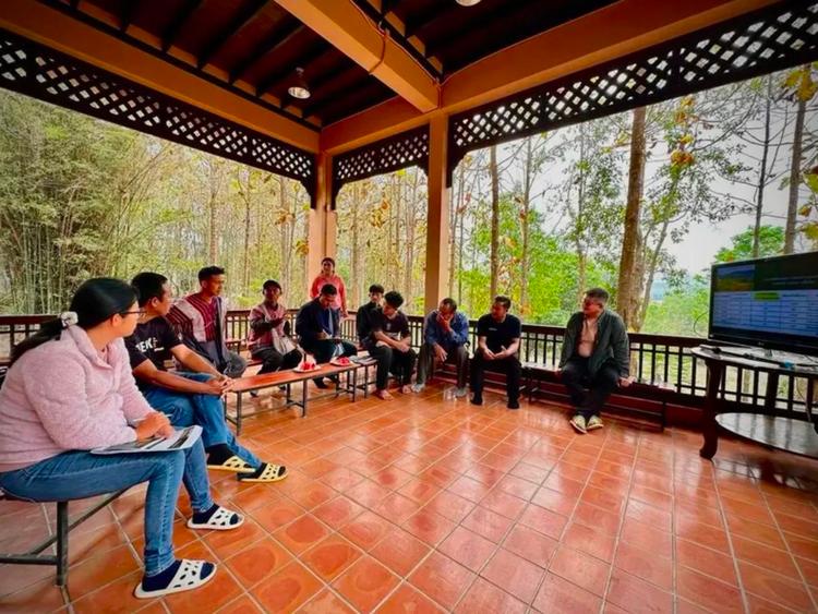 ที่ทำการบ่อแก้ว ลัวฉือนี