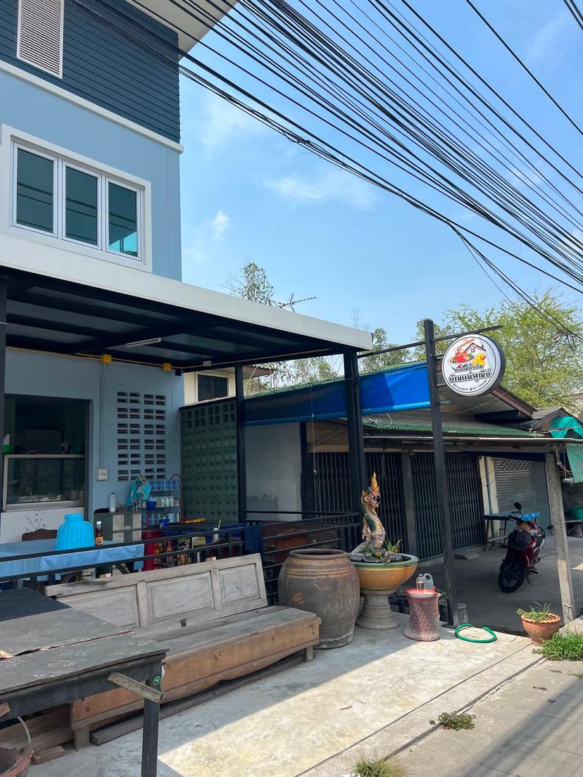 ก๋วยเตี๋ยวเป็ด บ้านแม่สุณีย์