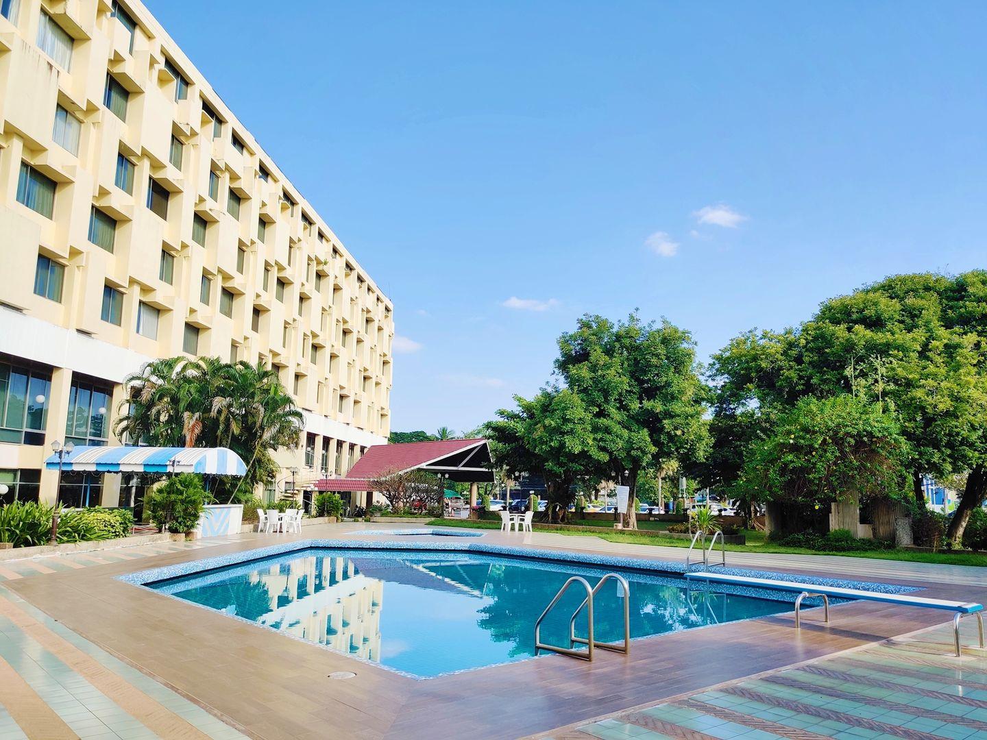 โรงแรมเจริญโฮเต็ล อุดรธานี
