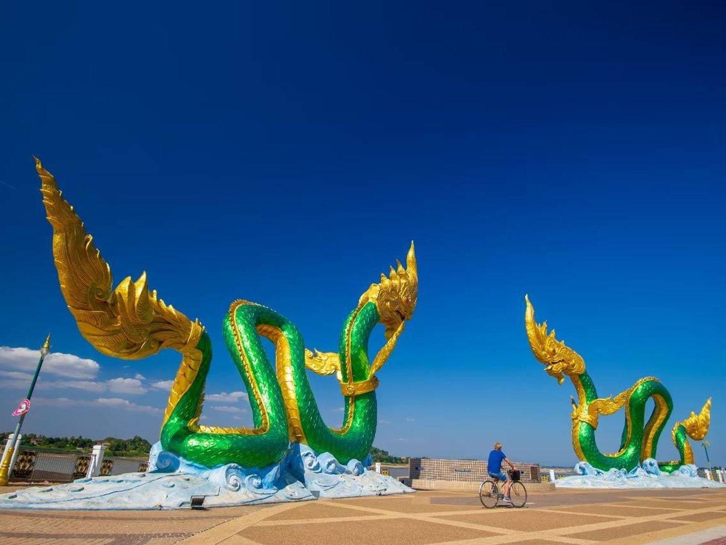 Double Naga Courtyard (Cultural Plaza)