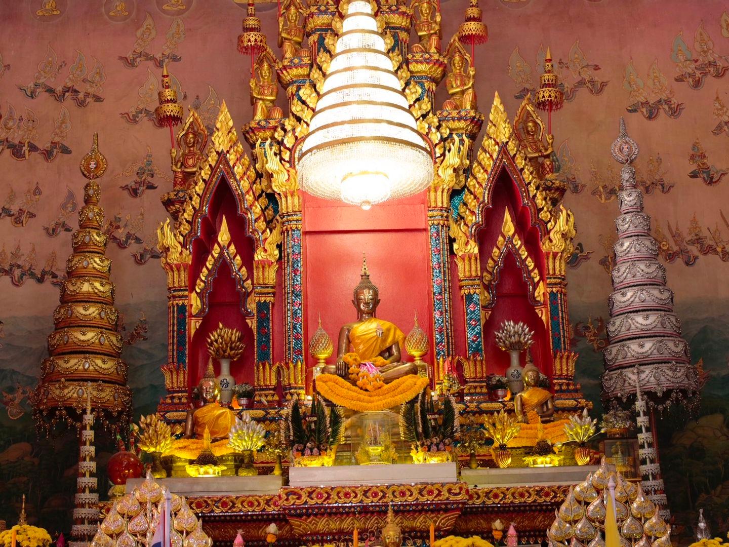 Wat Pho Chai (Luang Pho Phra Sai)