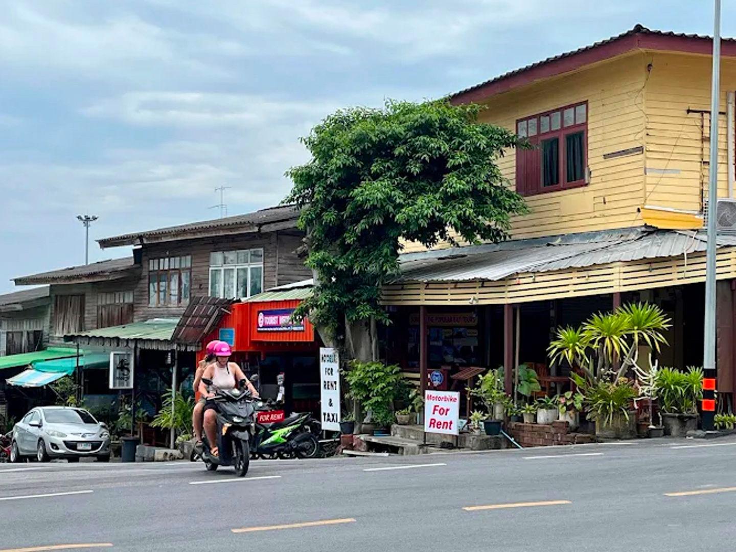 ร้านอาหารโชคดี กระบี่