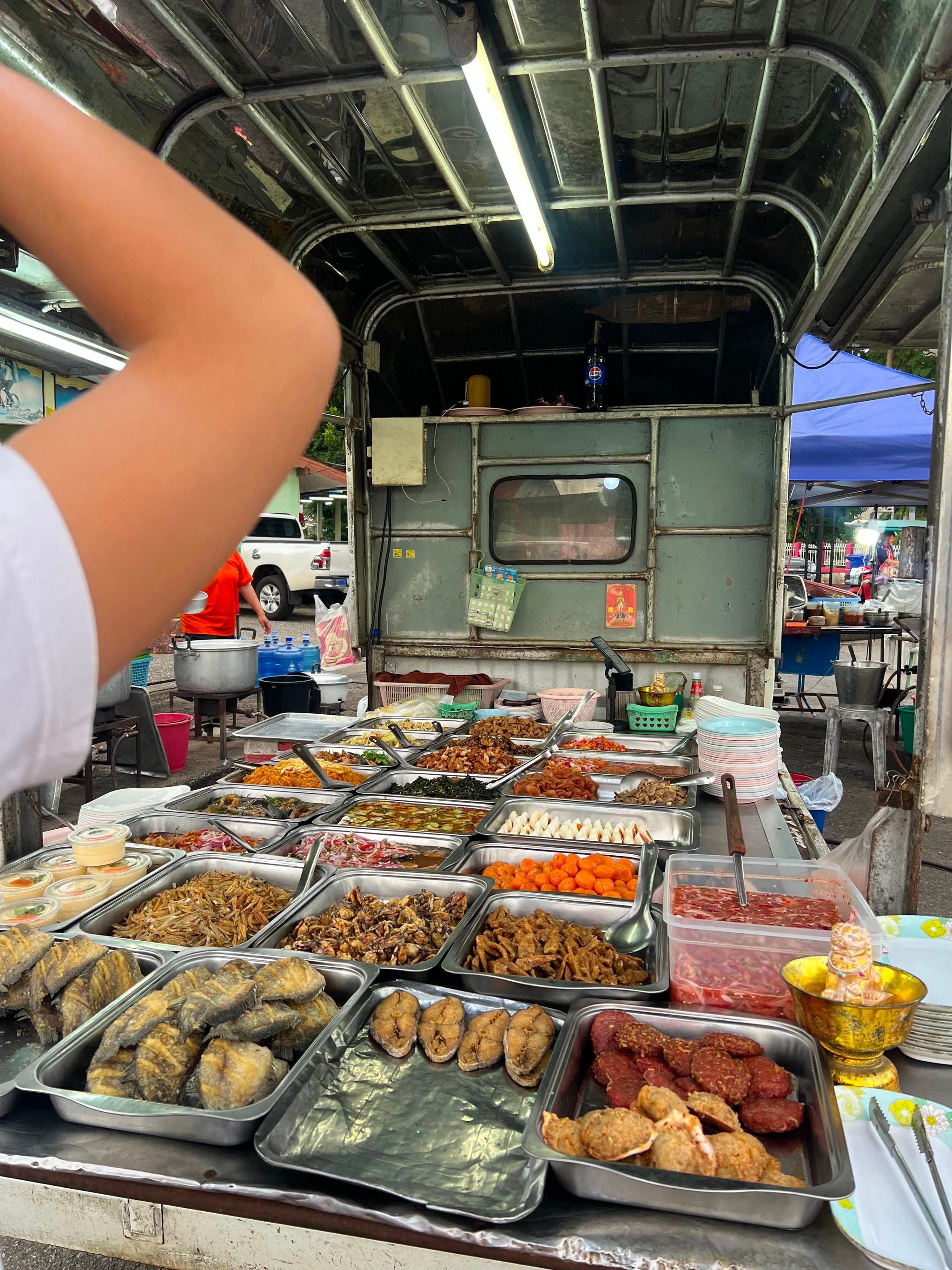ข้าวต้มหน้าค่าย