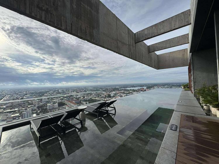 โรงแรมแอดลิบ ขอนแก่น